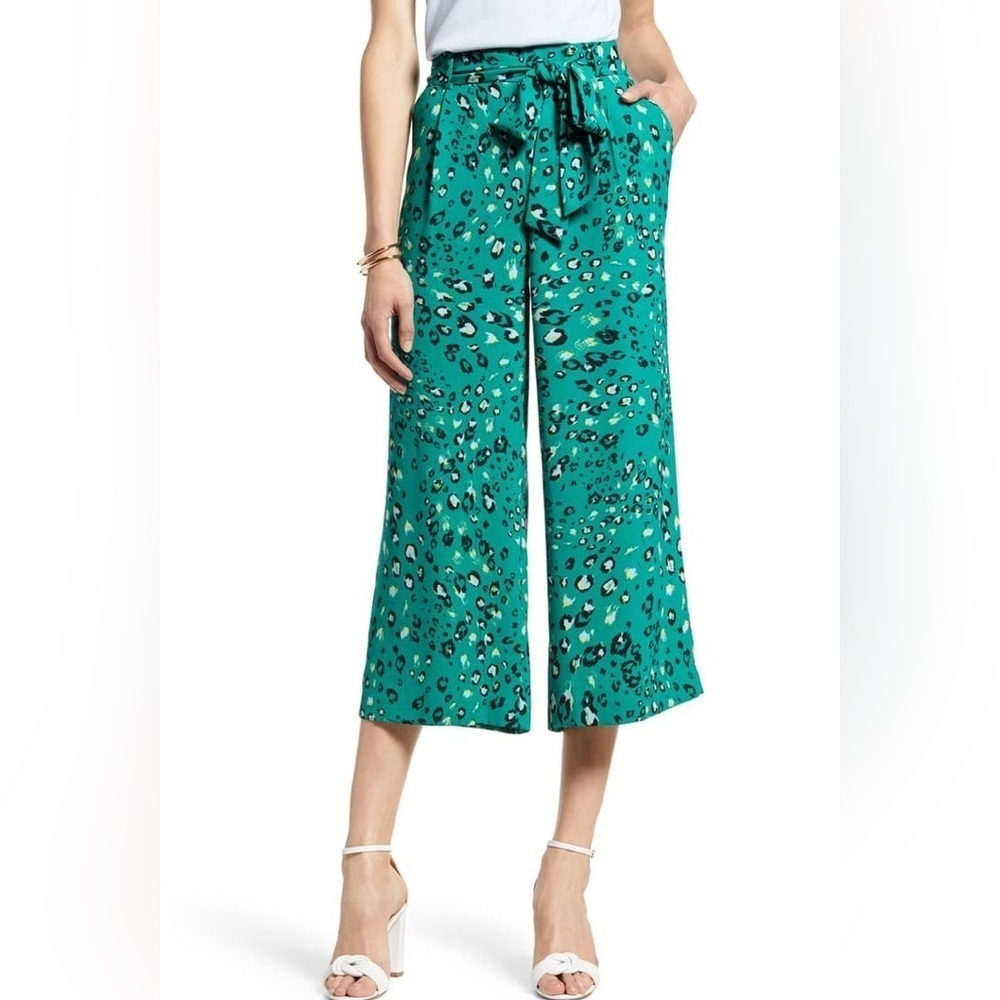 Halogen Green and Black Leopard Print Wide Leg Cropped Pants Size Medium